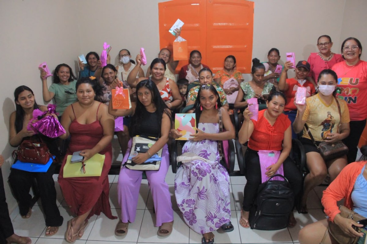 Cadastro Único promove ação do Outubro Rosa com orientações de saúde para mulheres da zona rural