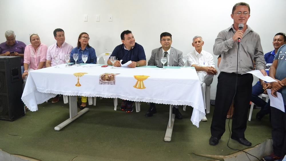 Clerton Florêncio é empossado como novo secretário de Saúde de Parintins